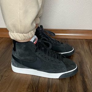 LIKE NEW suede Nike blazers